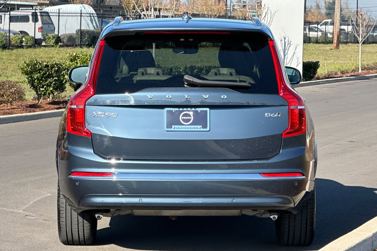 Used 2025 Volvo XC90 B6 Ultra image 4