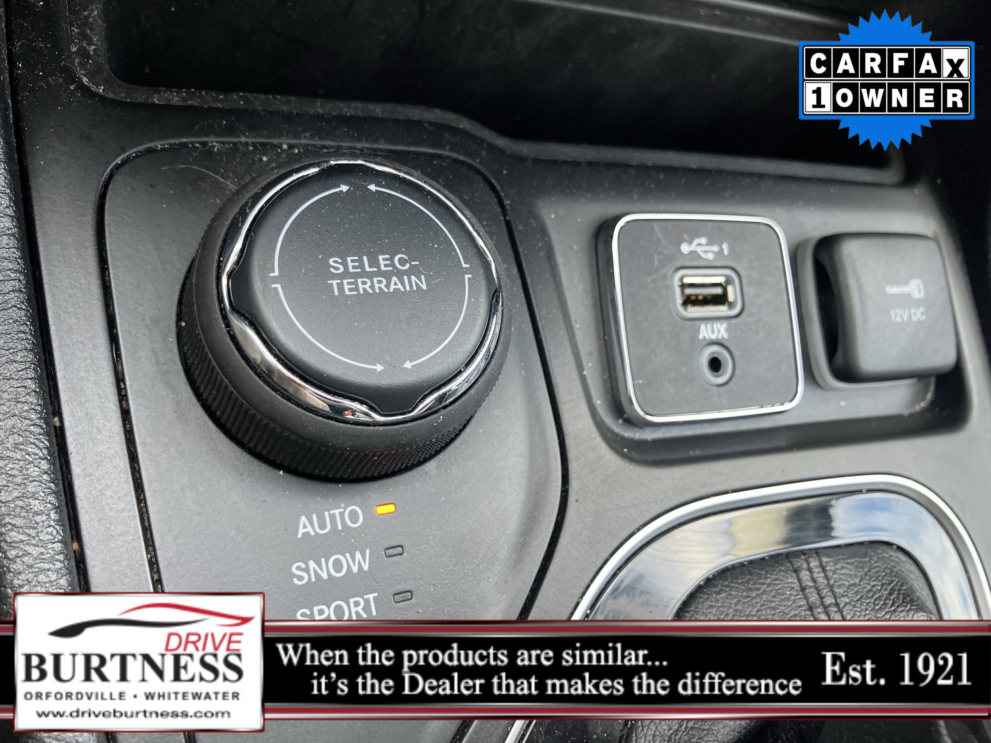 Used 2021 Jeep Cherokee Limited image 3