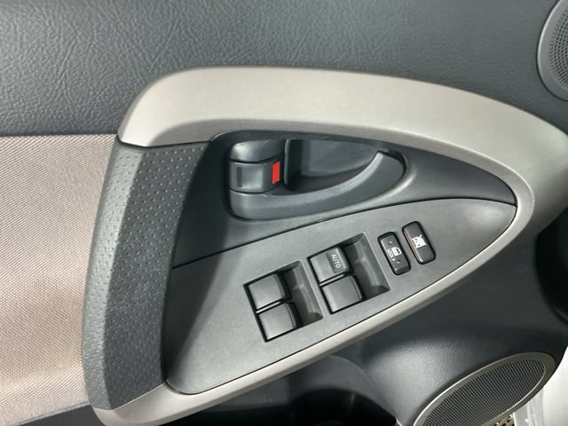 Used 2006 Toyota RAV4 4WD image 12