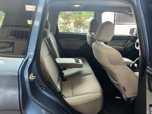 Used 2017 Subaru Forester 2.5i Premium w/ All-Weather Package AWD/4WD image 22