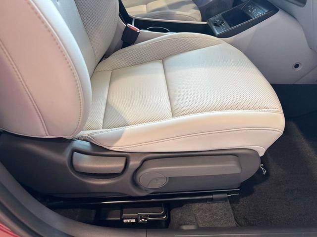 New 2026 Hyundai Kona SEL Premium FWD image 16