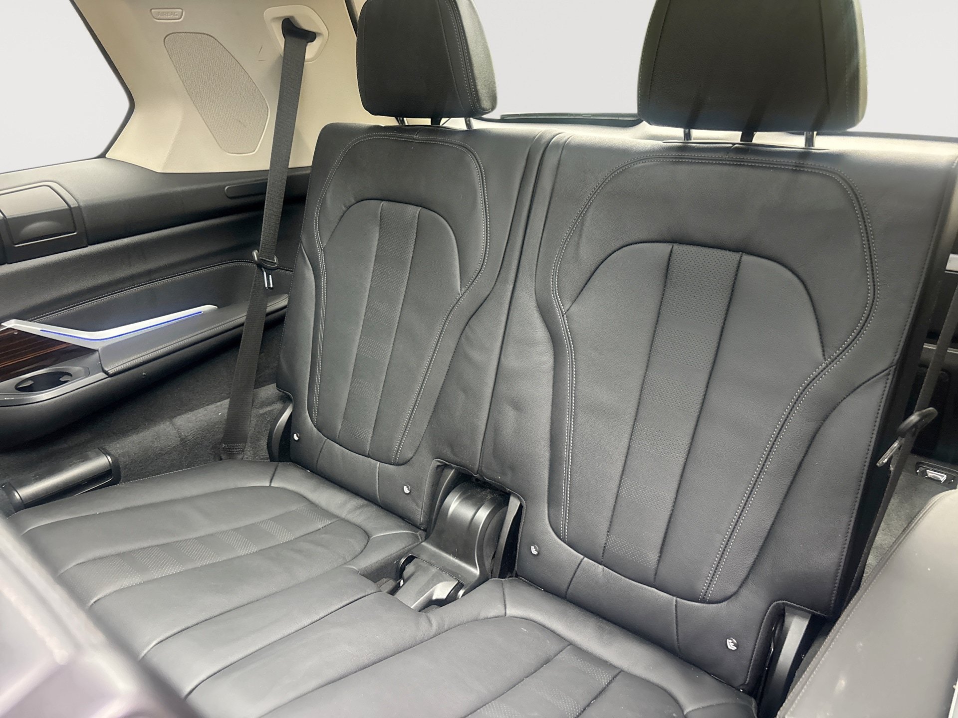 Used 2021 BMW X7 xDrive40i w/ Premium Package AWD/4WD image 27