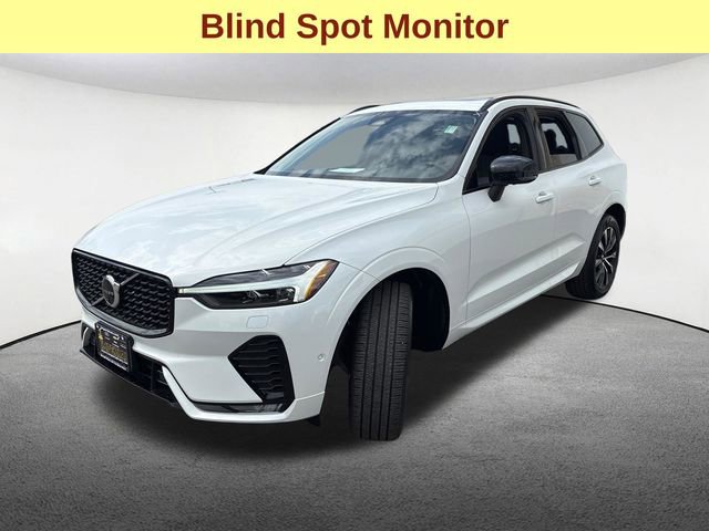 Used 2025 Volvo XC60 B5 Plus image 5