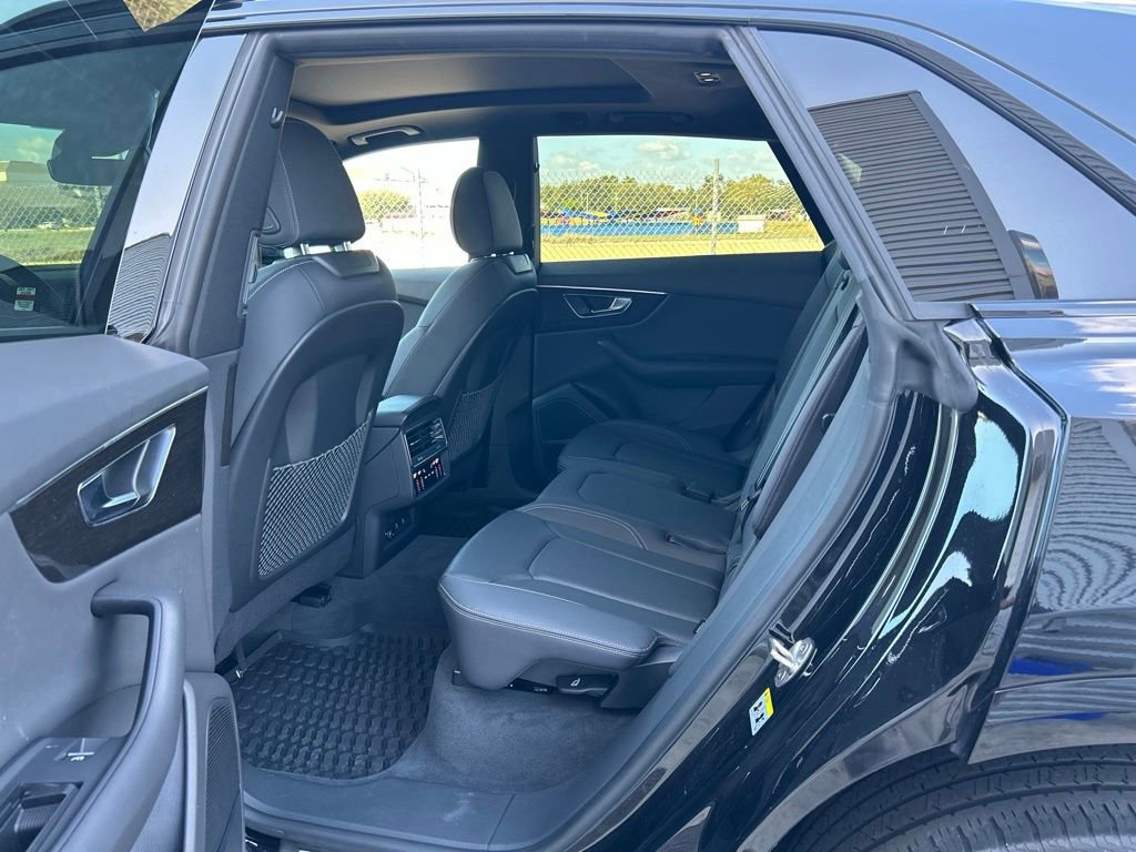 Used 2022 Audi Q8 Premium Plus w/ Premium Plus Package image 60