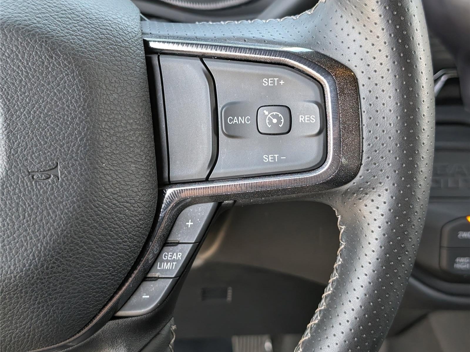 Used 2024 RAM 2500 Rebel w/ Level 2 Equipment Group AWD/4WD image 27