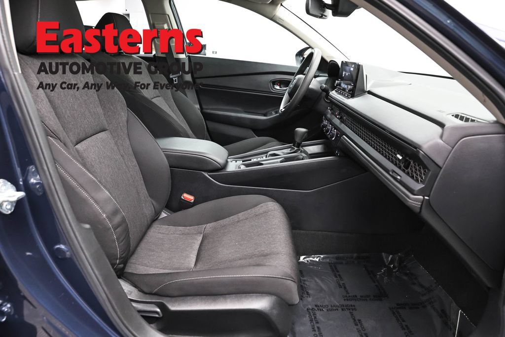Used 2025 Honda Accord SE image 25
