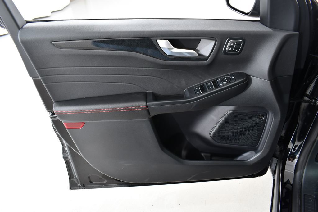 New 2026 Ford Escape ST-Line Select w/ Tech Pack #2 image 25