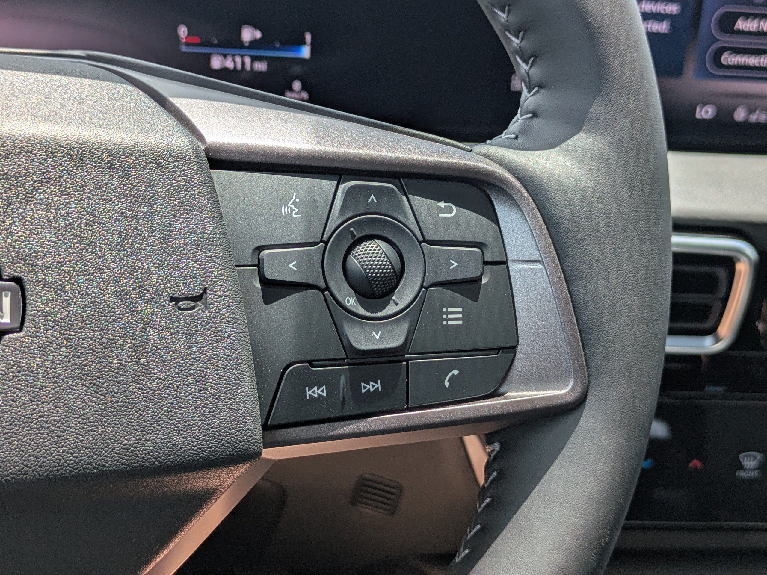 New 2026 Nissan Sentra SV w/ SV Convenience Package FWD image 26