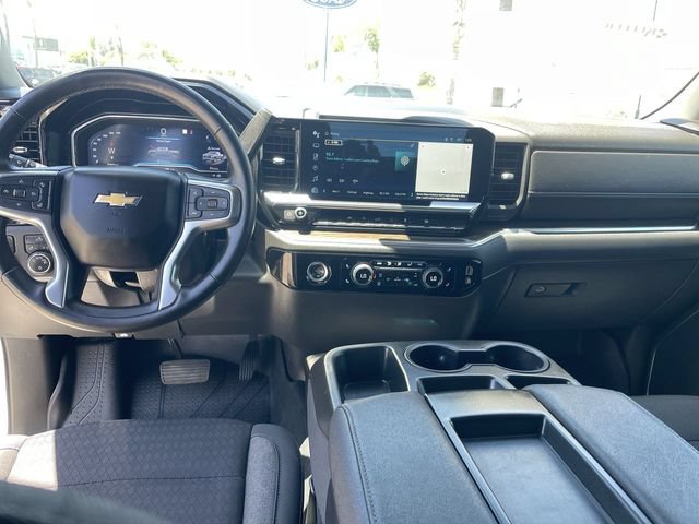 Used 2023 Chevrolet Silverado 1500 LT AWD/4WD image 19