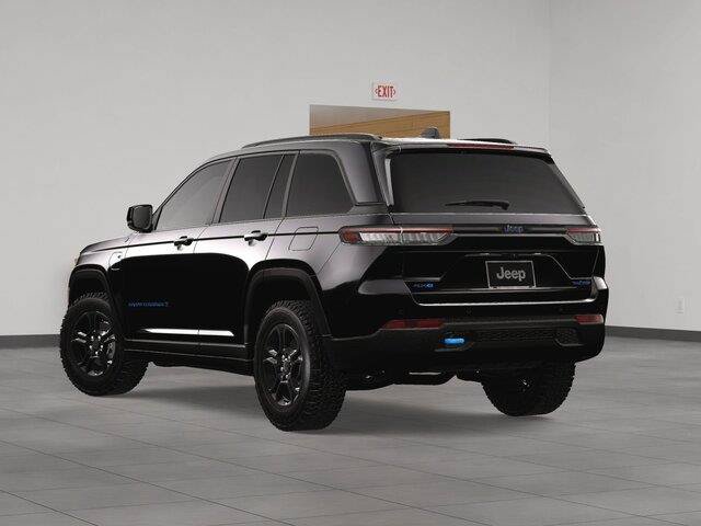 New 2024 Jeep Grand Cherokee Trailhawk w/ Advanced Protech Group II AWD/4WD image 7