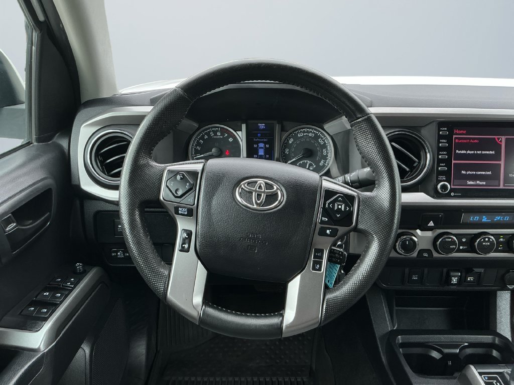 Used 2022 Toyota Tacoma SR5 AWD/4WD image 13