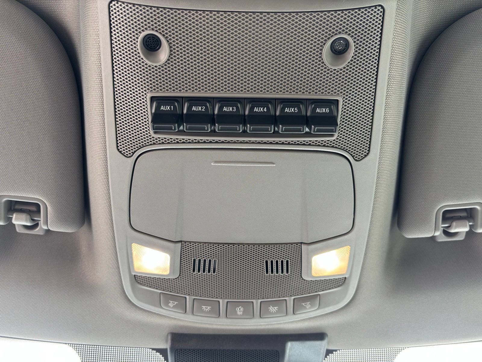 Used 2021 Ford F350 XLT w/ XLT Premium Package AWD/4WD image 20