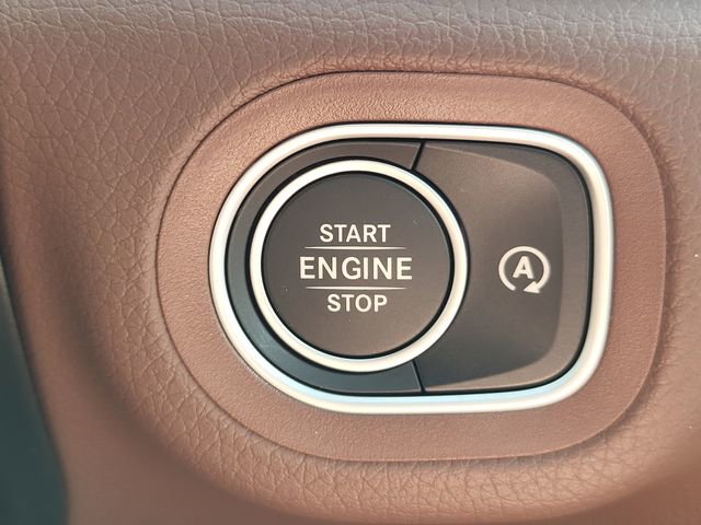 New 2025 Mercedes-Benz GLS 450 4MATIC image 31