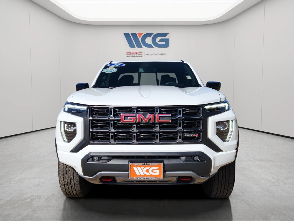 Used 2024 GMC Canyon AT4 w/ AT4 Premium Package AWD/4WD image 7