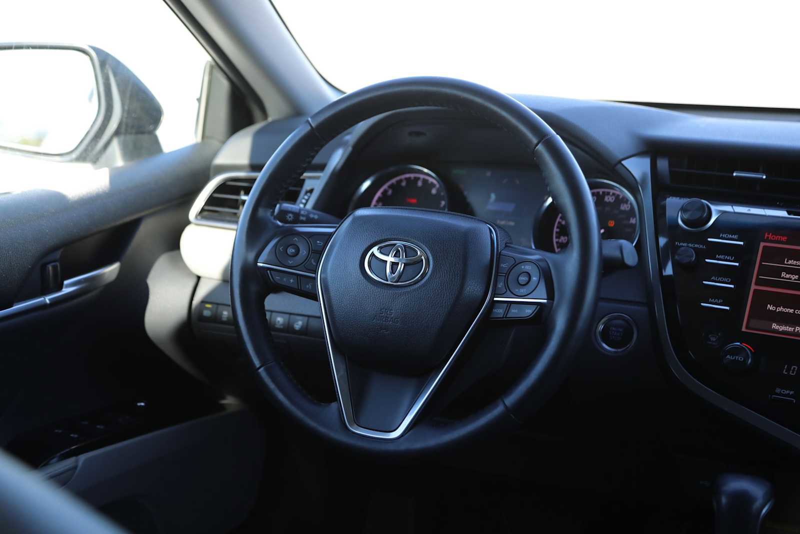 Certified 2020 Toyota Camry XLE image 15