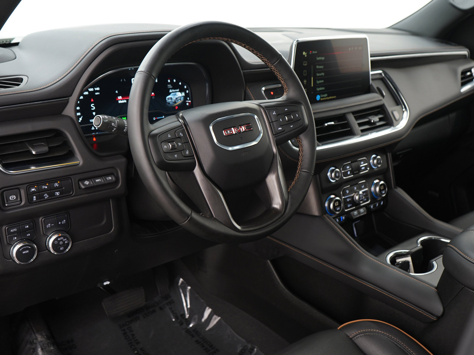 Used 2024 GMC Yukon XL AT4 w/ AT4 Premium Package AWD/4WD image 25