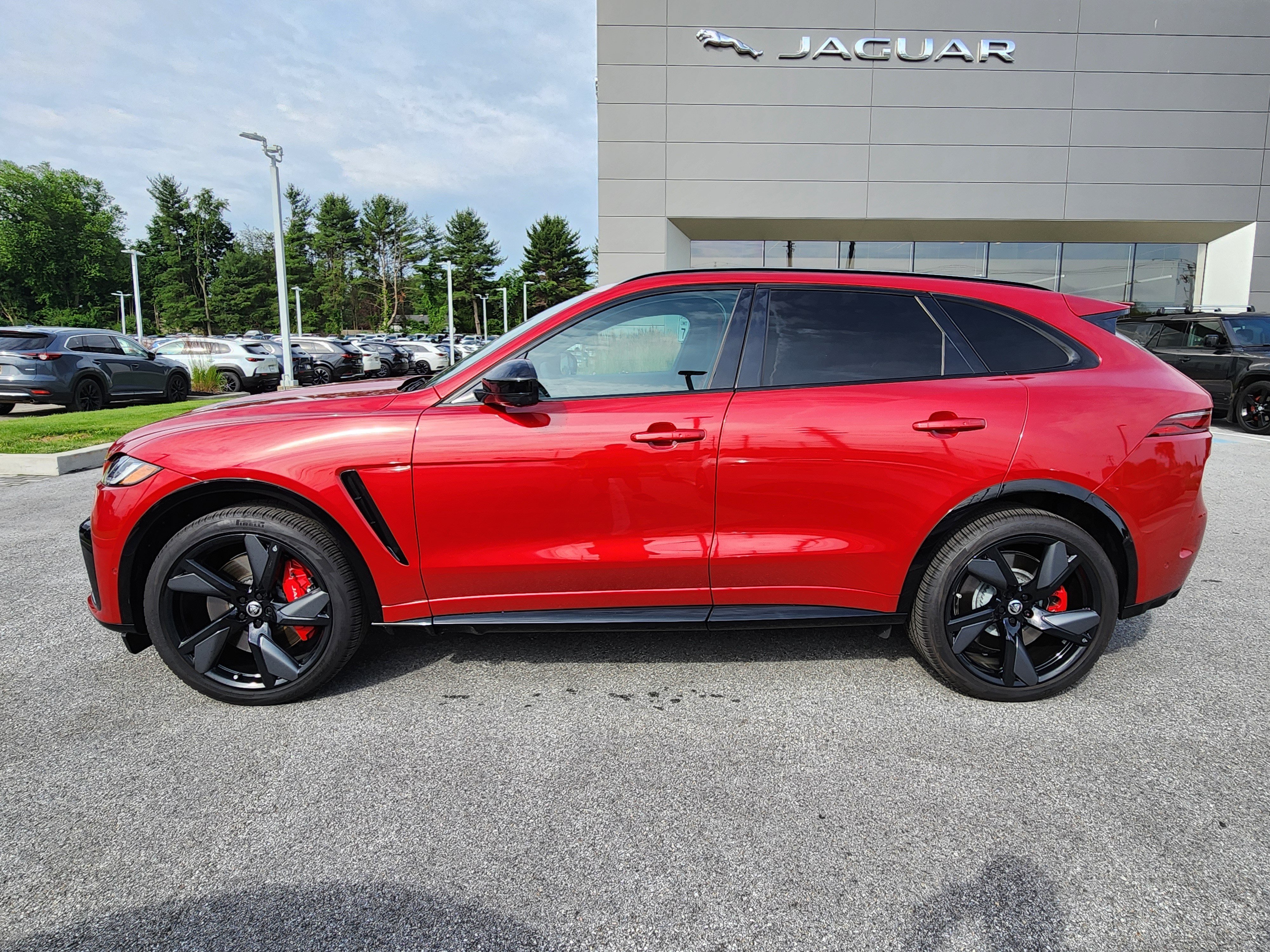 Used 2026 Jaguar F-PACE SVR AWD/4WD image 5