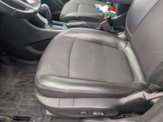 Used 2022 Chevrolet Trax LT w/ Driver Confidence Package AWD/4WD image 24