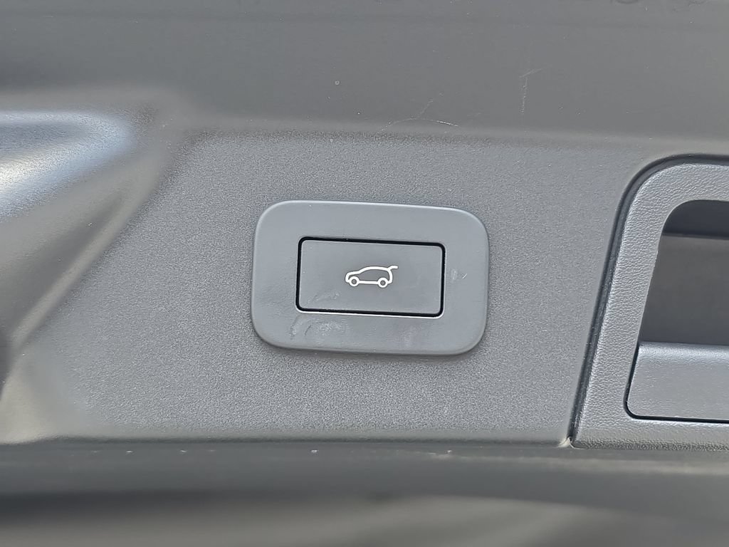 Certified 2026 Land Rover Range Rover Velar S AWD/4WD image 16