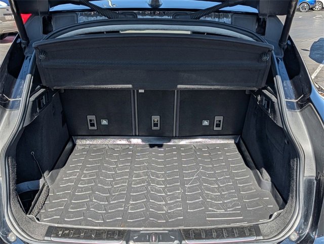 Used 2020 Jaguar F-PACE Premium image 23