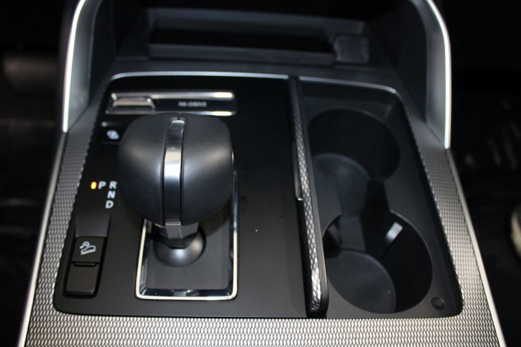 Used 2025 MAZDA CX-70 Plug-In Hybrid w/ Premium Pkg image 43