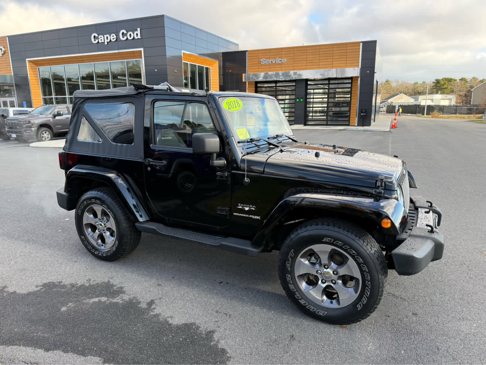 Used 2018 Jeep Wrangler Sahara w/ Connectivity Group image 2