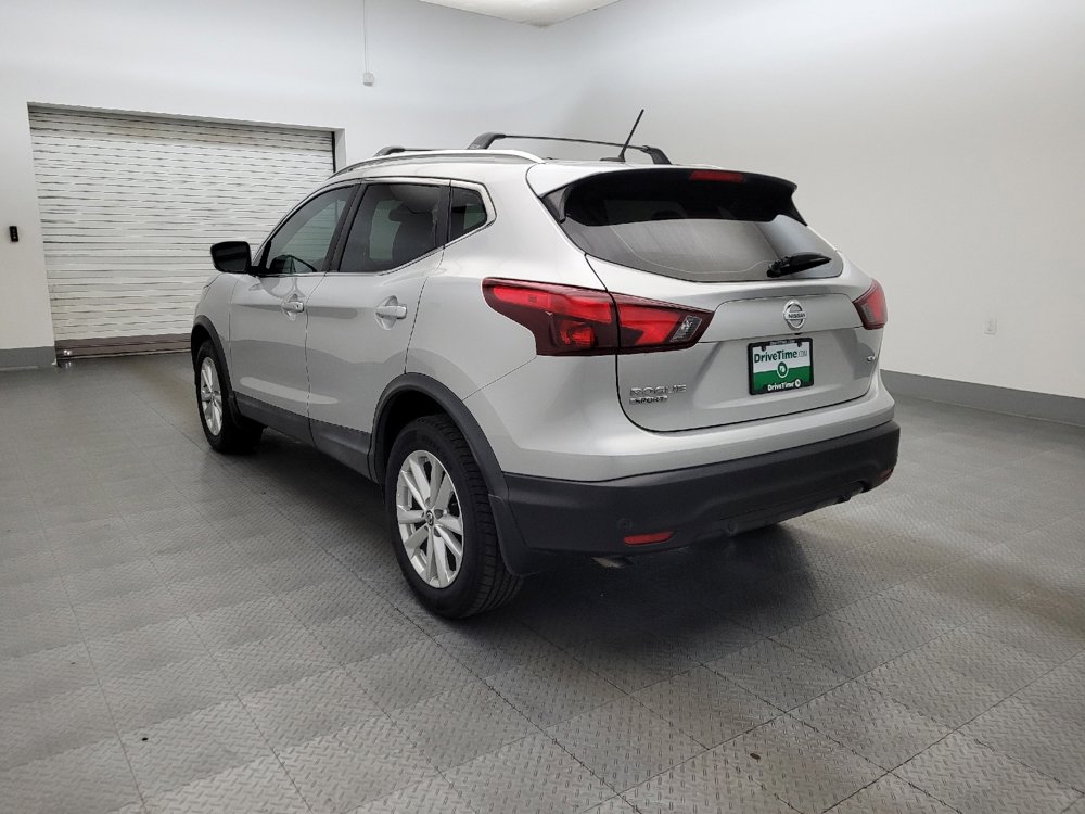 Used 2019 Nissan Rogue Sport SV image 5