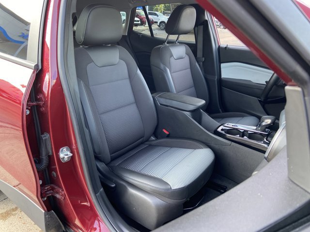 Used 2025 Chevrolet Trax LT w/ LT Convenience Package FWD image 22
