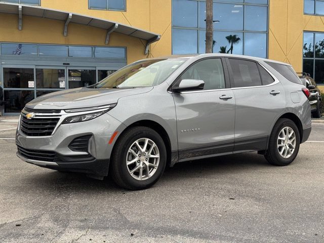 Used 2024 Chevrolet Equinox LT w/ LPO, Floor Liner Package FWD image 2
