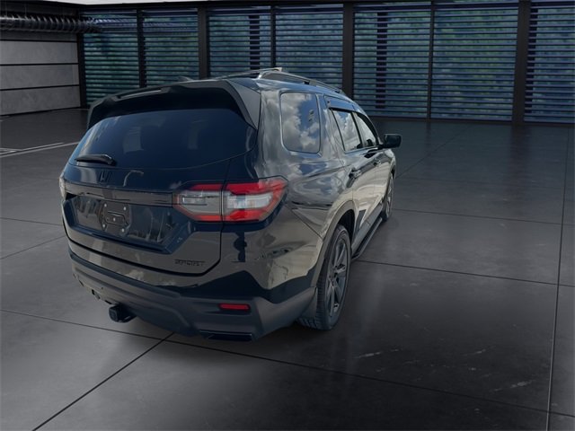 Used 2023 Honda Pilot Sport image 8