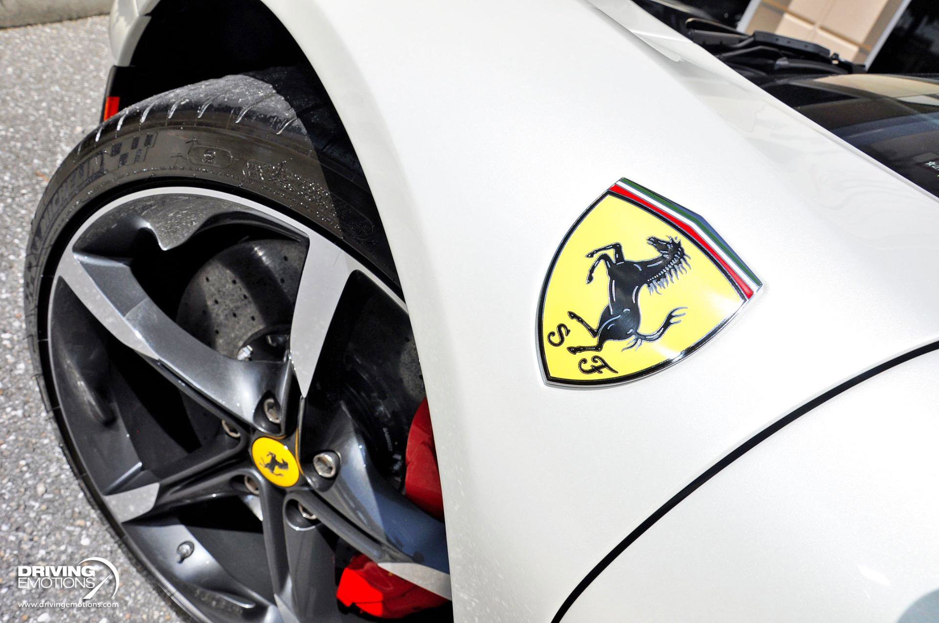 Used 2024 Ferrari SF90 Spider image 36