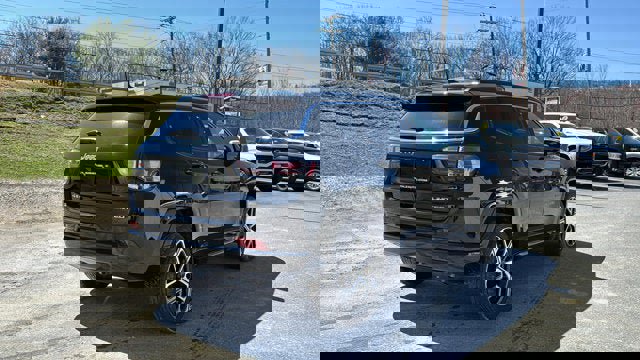 Certified 2025 Jeep Compass Limited w/ Elite Group AWD/4WD image 6