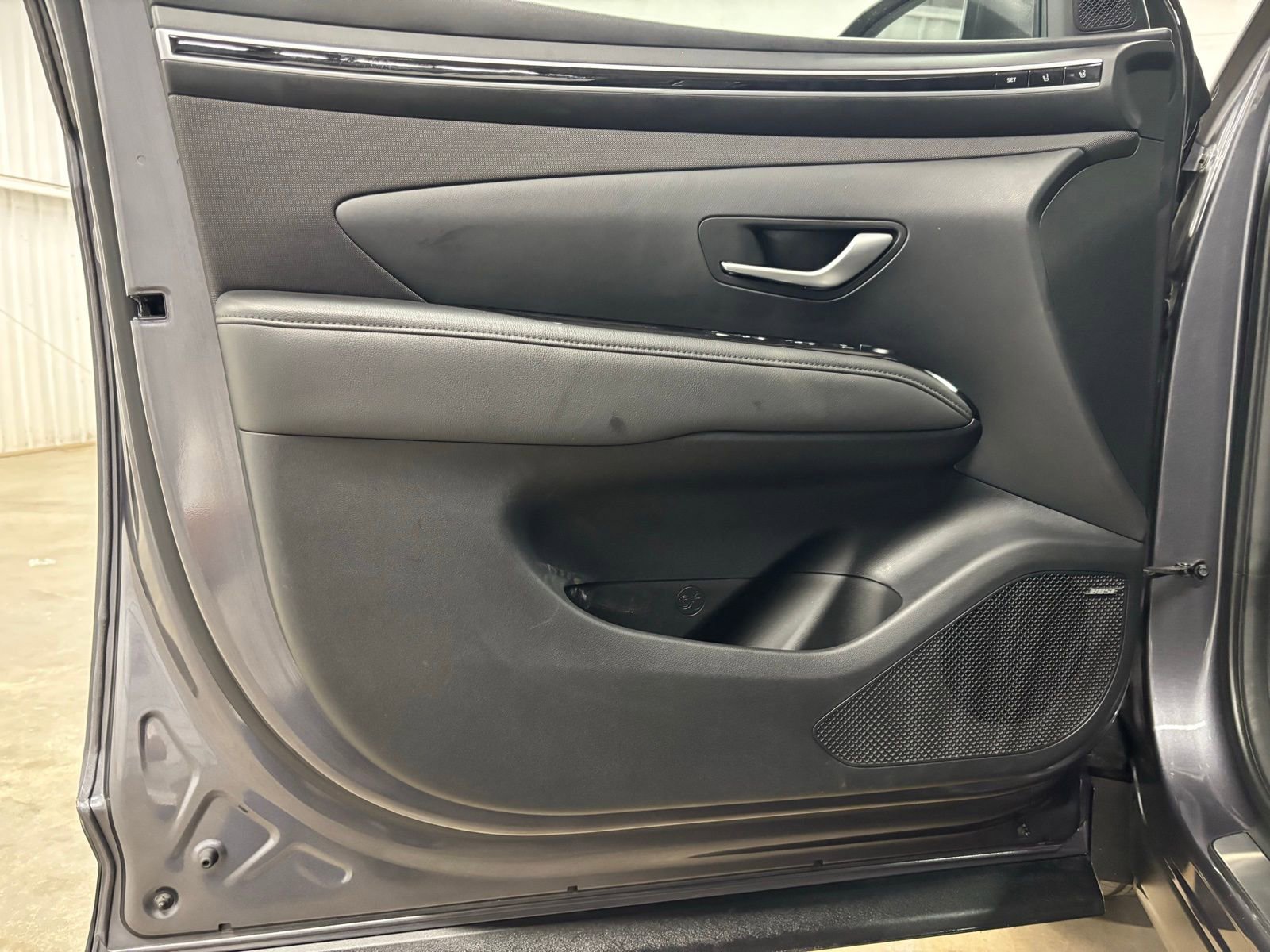Used 2024 Hyundai Tucson Limited FWD image 16