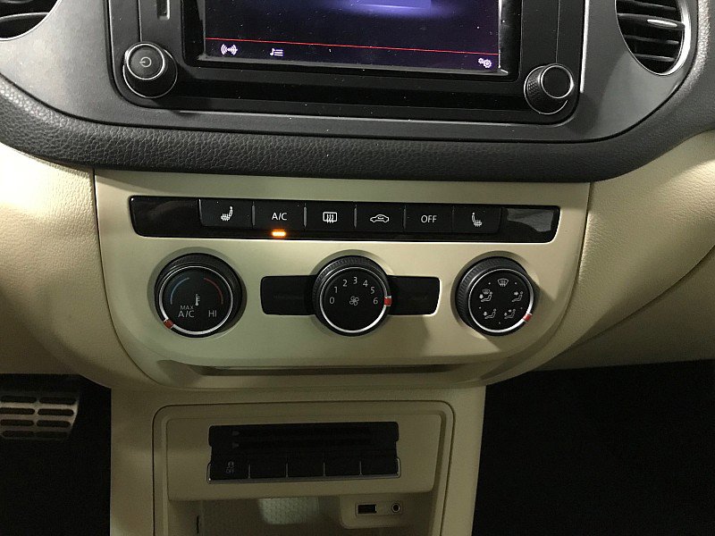 Used 2016 Volkswagen Tiguan R-Line image 28