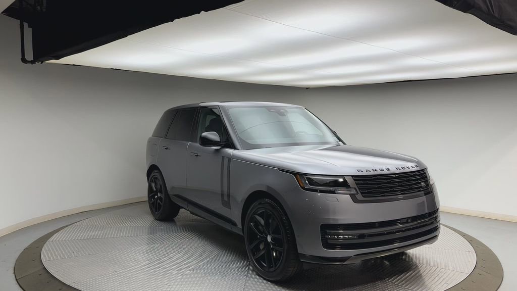 Used 2025 Land Rover Range Rover SE image 8