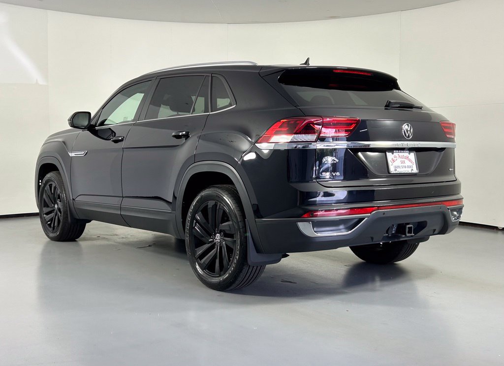 Used 2023 Volkswagen Atlas Cross Sport SE w/ Panoramic Sunroof Package AWD/4WD image 5
