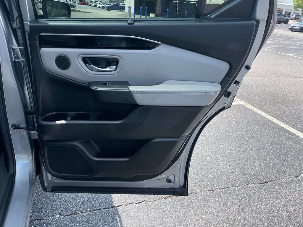 Certified 2025 Honda Pilot Touring image 38