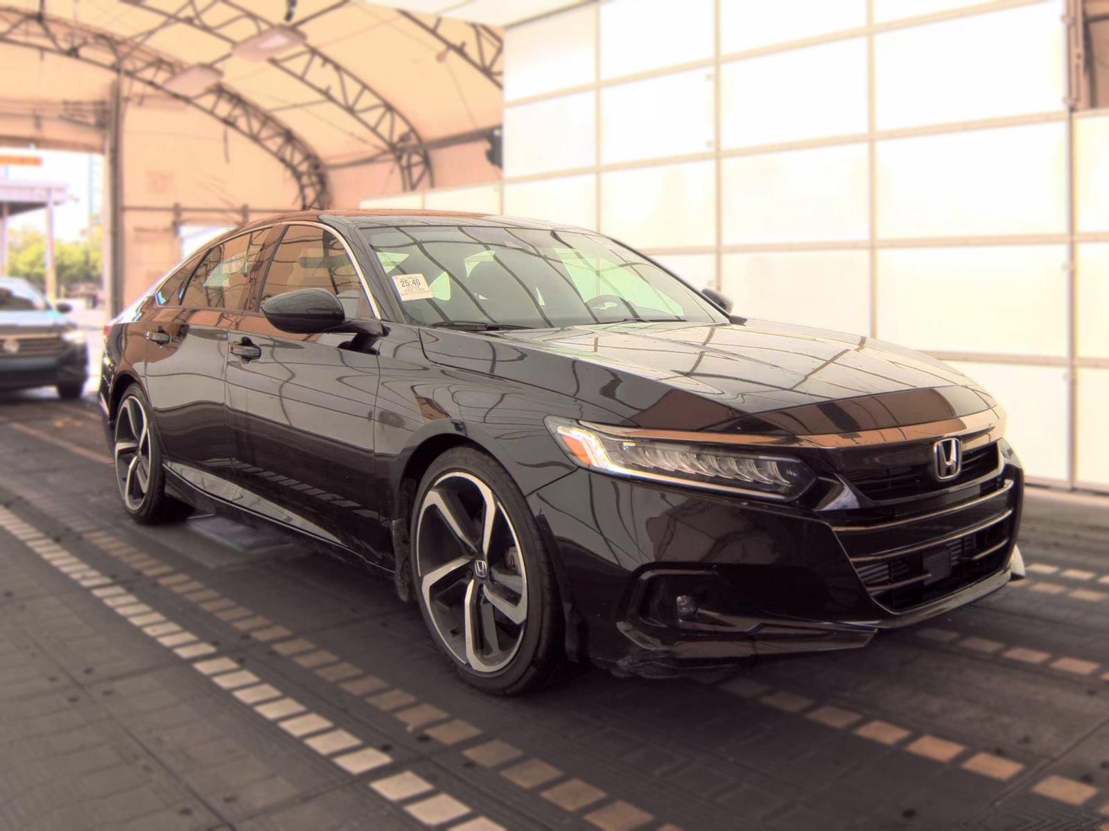 Used 2022 Honda Accord Sport image 2