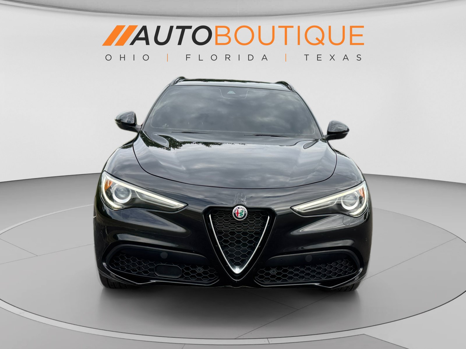 Used 2023 Alfa Romeo Stelvio Ti w/ Active Assist Plus Package AWD/4WD image 8