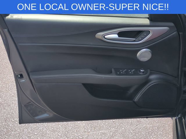 Used 2024 Alfa Romeo Giulia Veloce RWD image 12