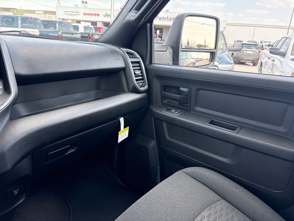 New 2027 RAM 3500 Tradesman AWD/4WD image 6