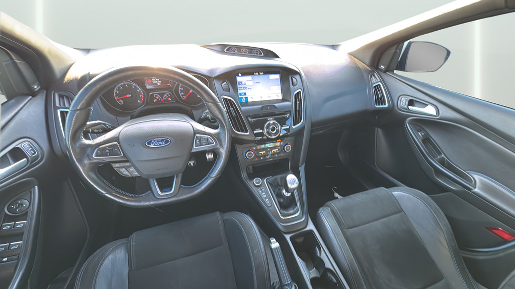 Used 2017 Ford Focus RS AWD/4WD image 14