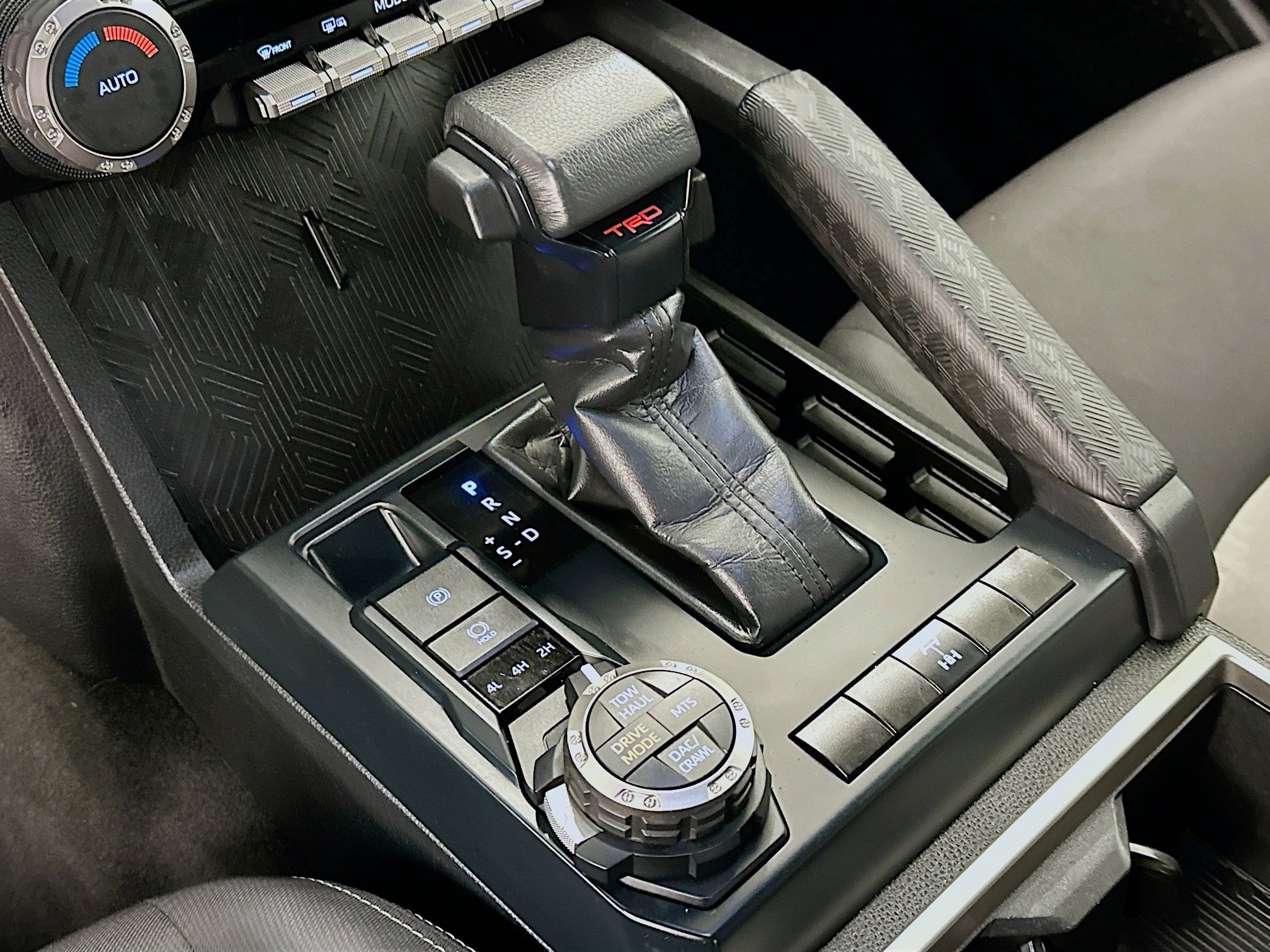 Used 2025 Toyota Tacoma TRD Off-Road image 25