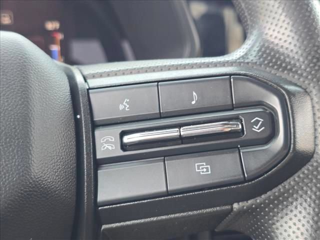 Used 2023 Chevrolet Colorado W/T RWD image 25