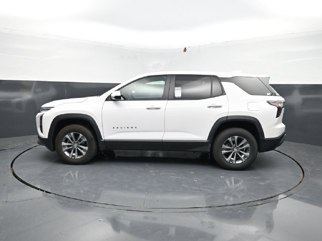 Used 2025 Chevrolet Equinox LT FWD image 5