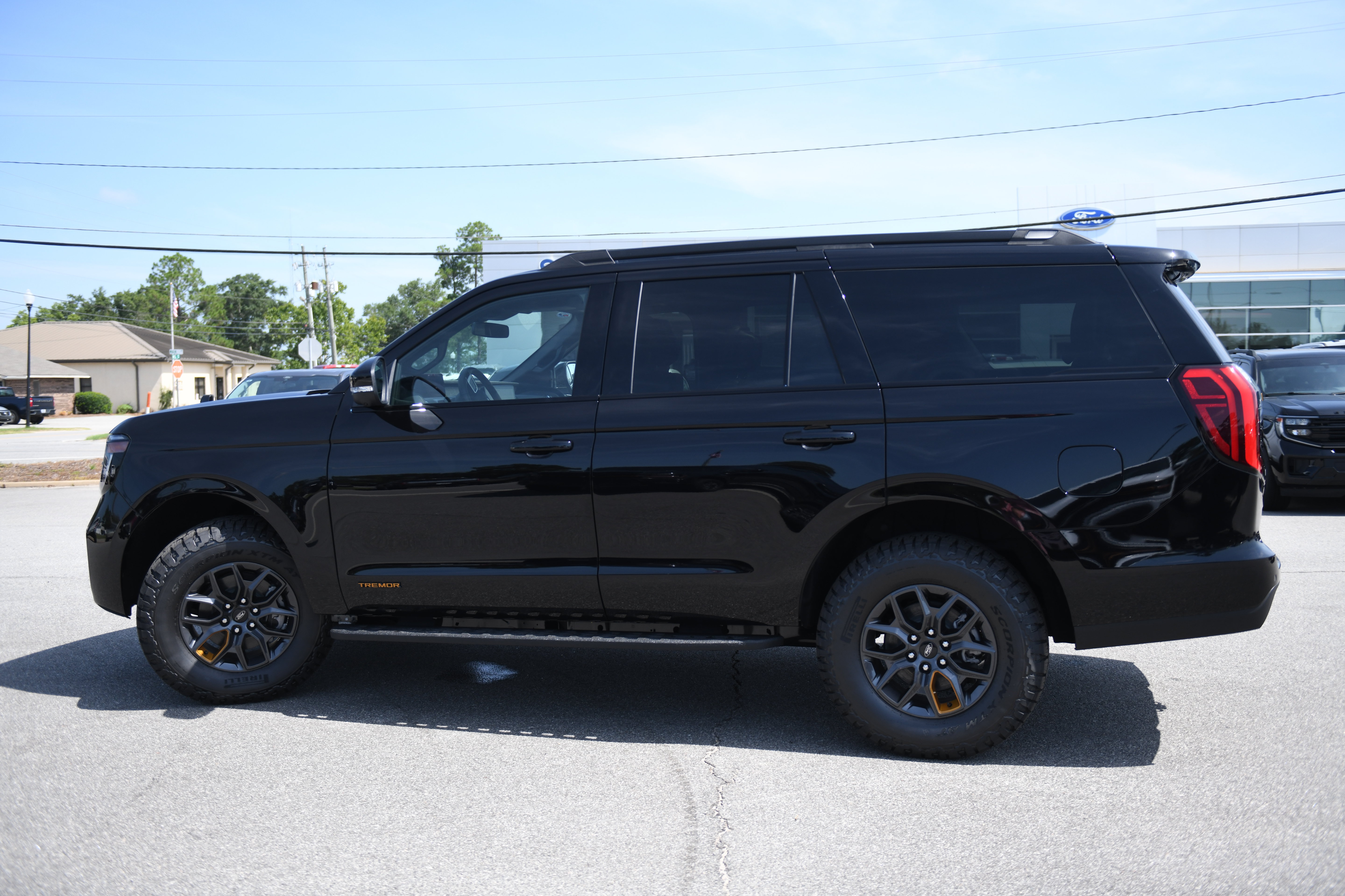 New 2027 Ford Expedition Tremor w/ Driver's Package AWD/4WD image 7