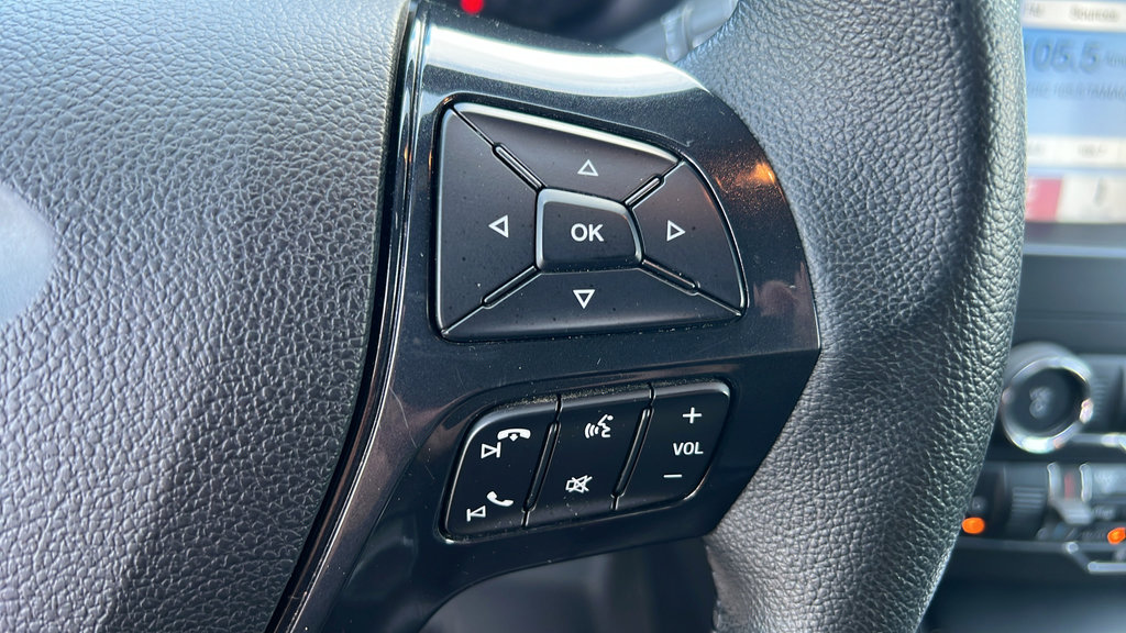 Used 2018 Ford Explorer XLT w/ Equipment Group 201A AWD/4WD image 19
