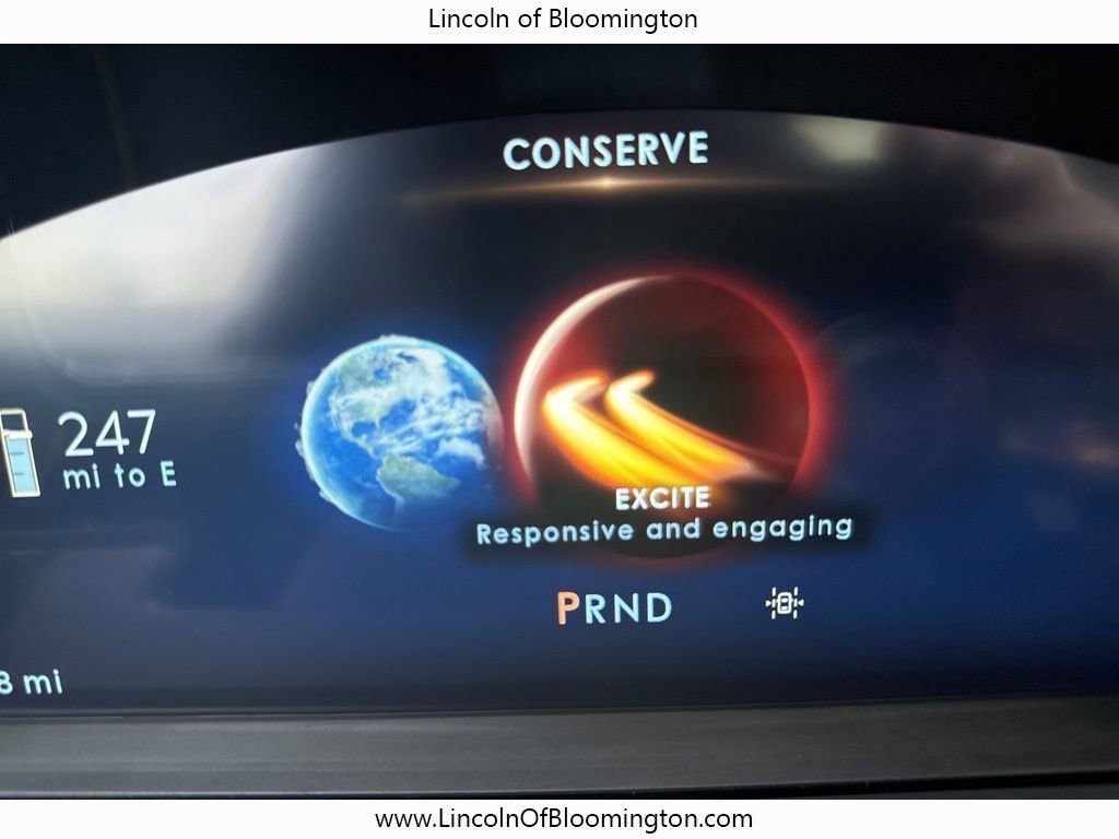 New 2025 Lincoln Corsair Reserve w/ Equipment Group 202A image 35