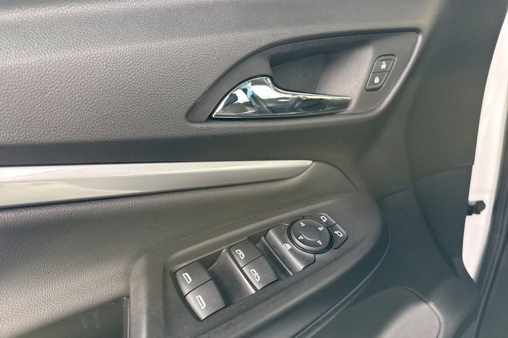 Used 2023 Chevrolet Bolt EUV LT w/ Convenience Package image 10