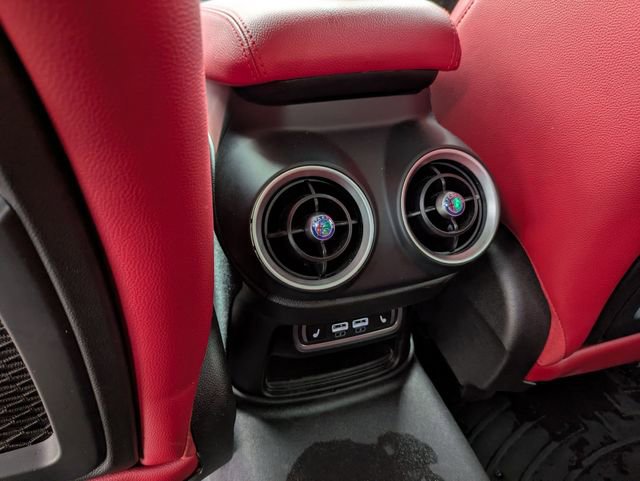 Used 2023 Alfa Romeo Stelvio Veloce image 13